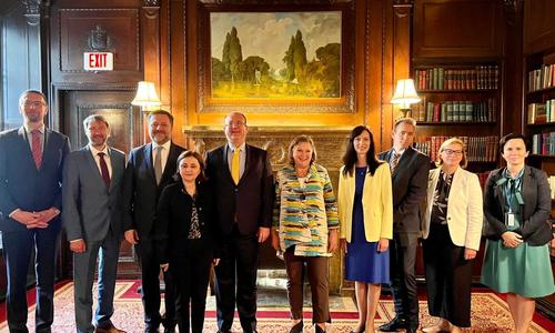 Мария Габриел на среща с  Виктория Нюланд и министрите на външните работи на Б-9